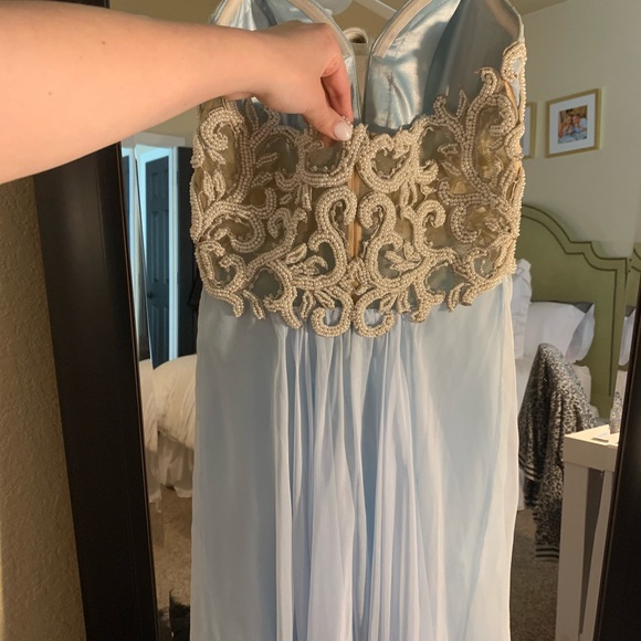Dress - Picture 3 of 4
